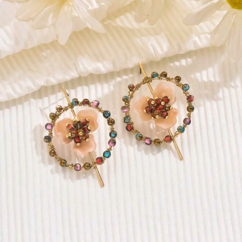 Stunning Floral Beaded Earrings New!